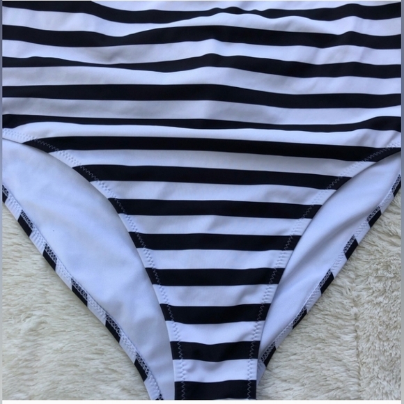 Cupshe Black & White Stripe High Waisted Manokini Swimsuit Size XL - Picture 6 of 13